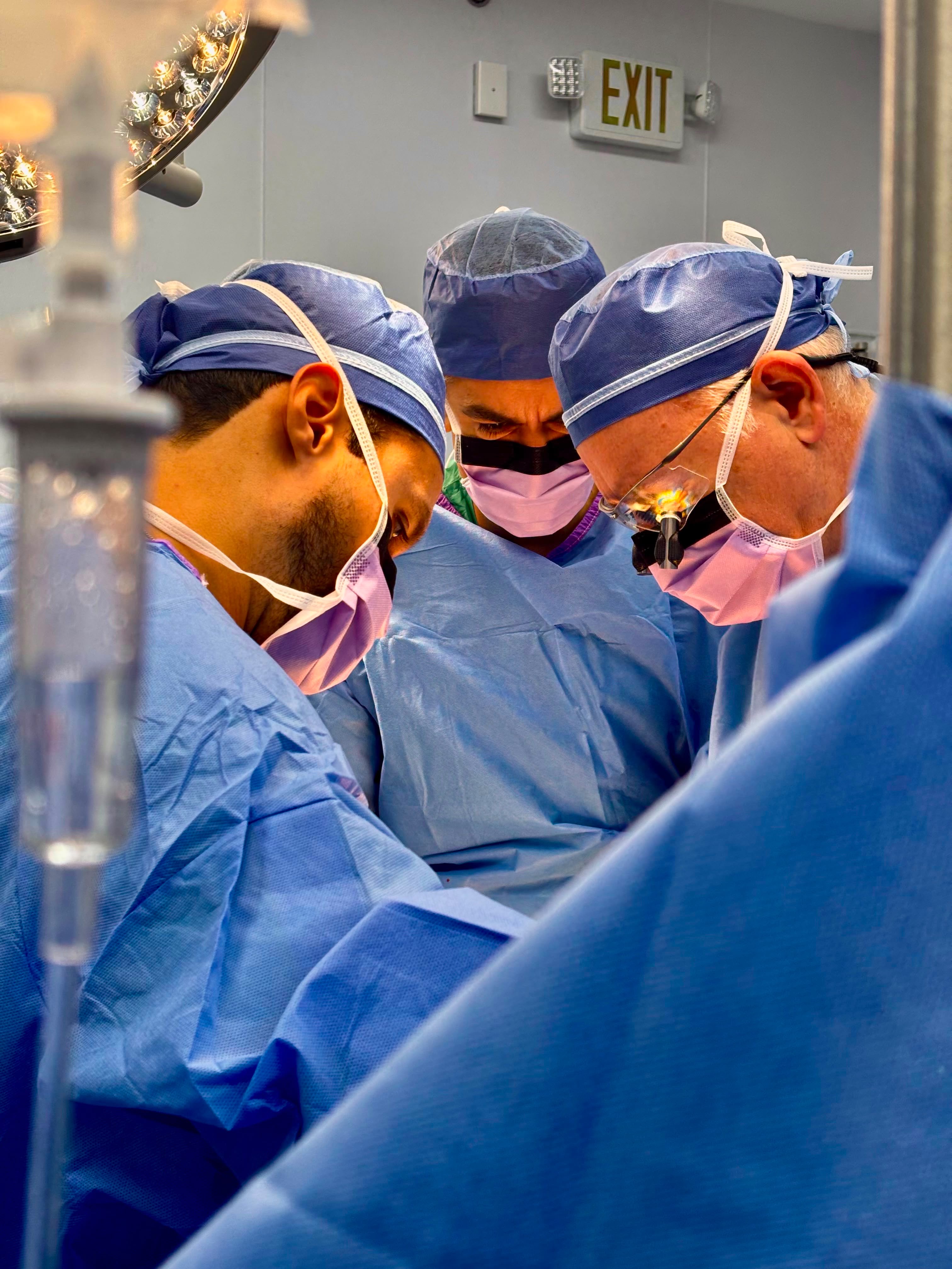 Cirurgia em conjunto em Miami - Dr. Gustavo Ramalho