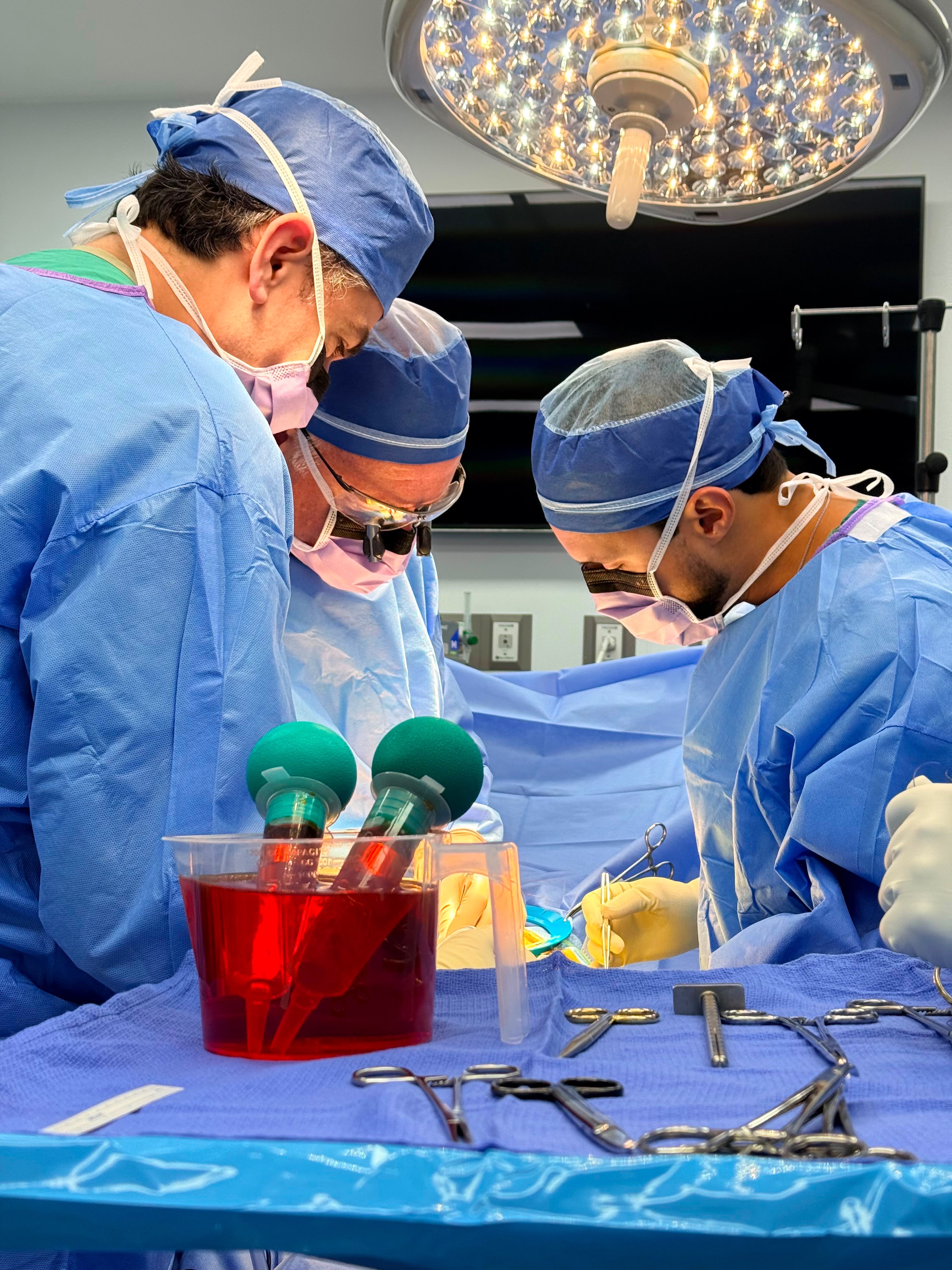 Cirurgia em conjunto em Miami - Dr. Gustavo Ramalho